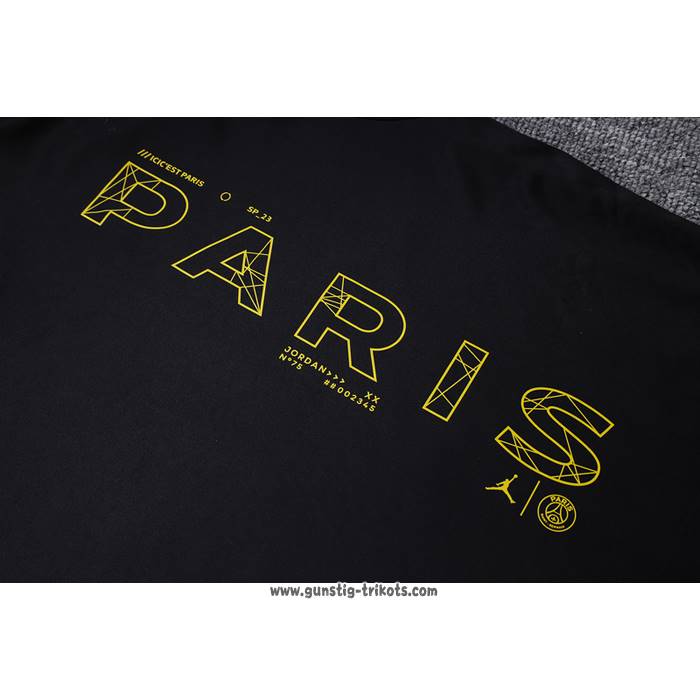 Trainingsanzug
 Paris Saint-Germain Jordan Kurzarm
 2023-2024 Schwarz
 - Kurze Hose
